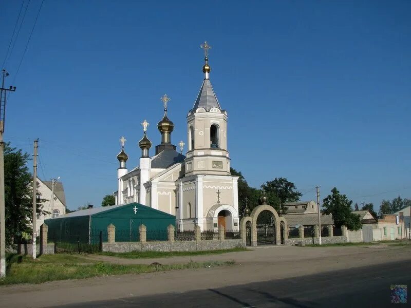 Безлюдовка храм. Великая Писаревка Покровский храм. Писаревка Харьковская область. Церковь Покрова Пресвятой Богородицы в Пархомовке. Великая писаревка сумская область новости сегодня