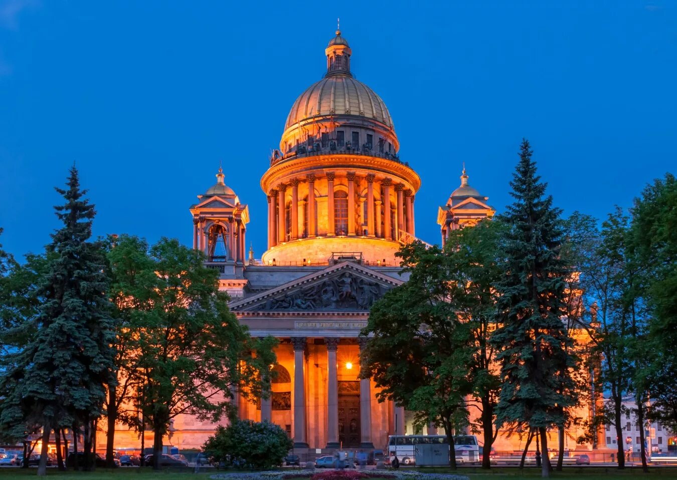 Исаковский дворец в Санкт-Петербурге.