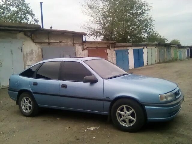 Опель вектра 1993. Opel vectra 1993 белый. Опель вектра б 1993. Опель вектра 1993 года. Опель вектра 1995 седан.