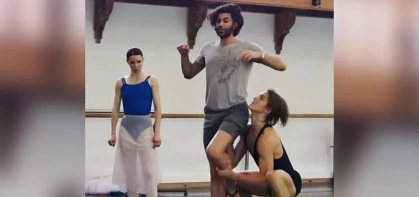 Артист балета цискаридзе. Николай цискаридзе. Николай цискаридзе молодой. Тимур акперов и цискаридзе. Цискаридзе голубой или нет.