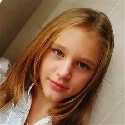 Одинокий парень с сигаретой. Наровила. Наровила. Наровила. Челяковицкое кладбище чехия.