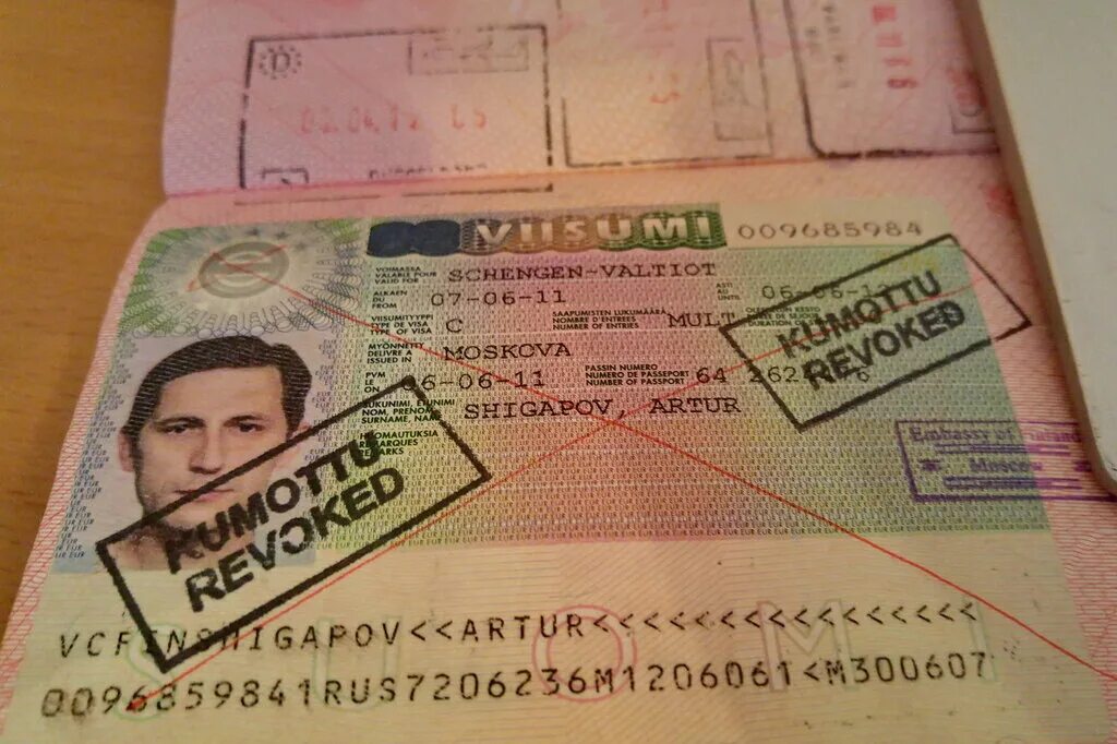 Какую шенгенскую визу легче получить