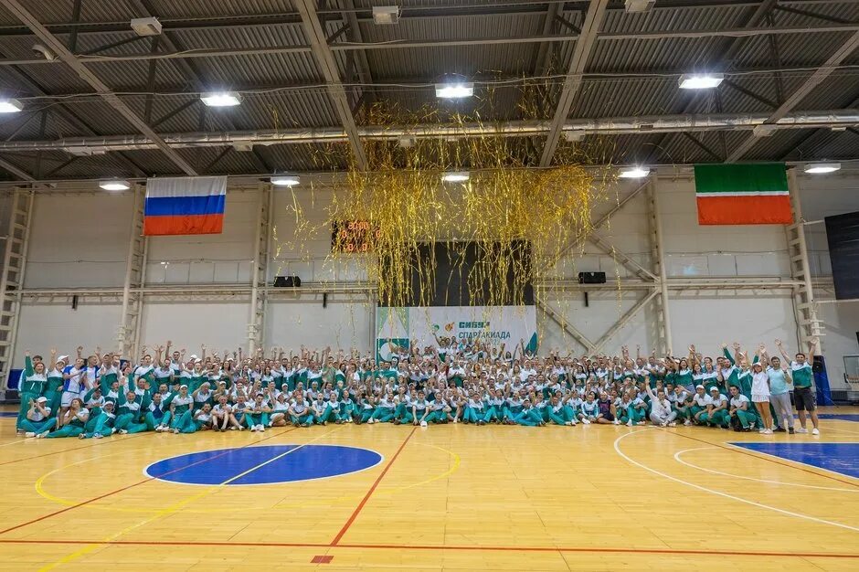 Спартакиада казань 2024. Спартакиада казань 2024. Сельская спартакиада. Спартакиада 2024. Корпоратив газпрома 2024 платье.