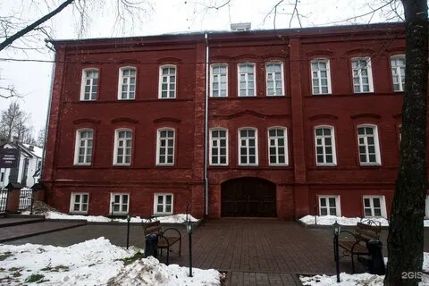 Студенческая 6