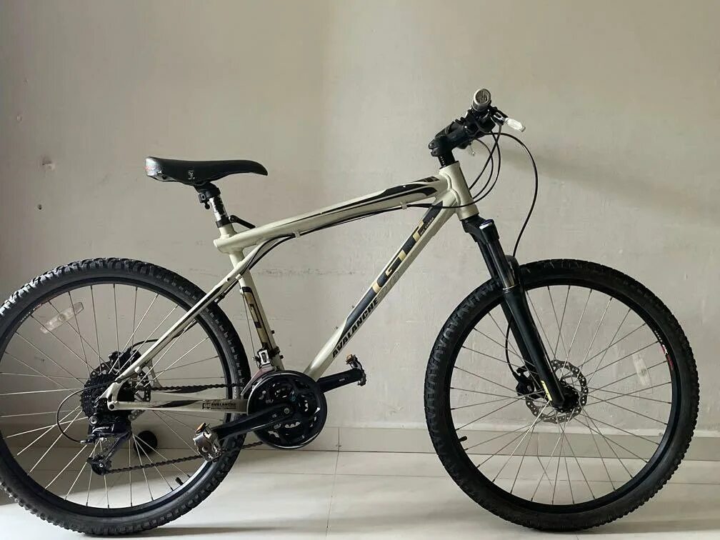 Велосипед аваланч. Велосипед gt avalanche 2.0. gt avalanche 2.0 2007. gt avalanche 2.0 2008. gt avalanche 2.0 2005.