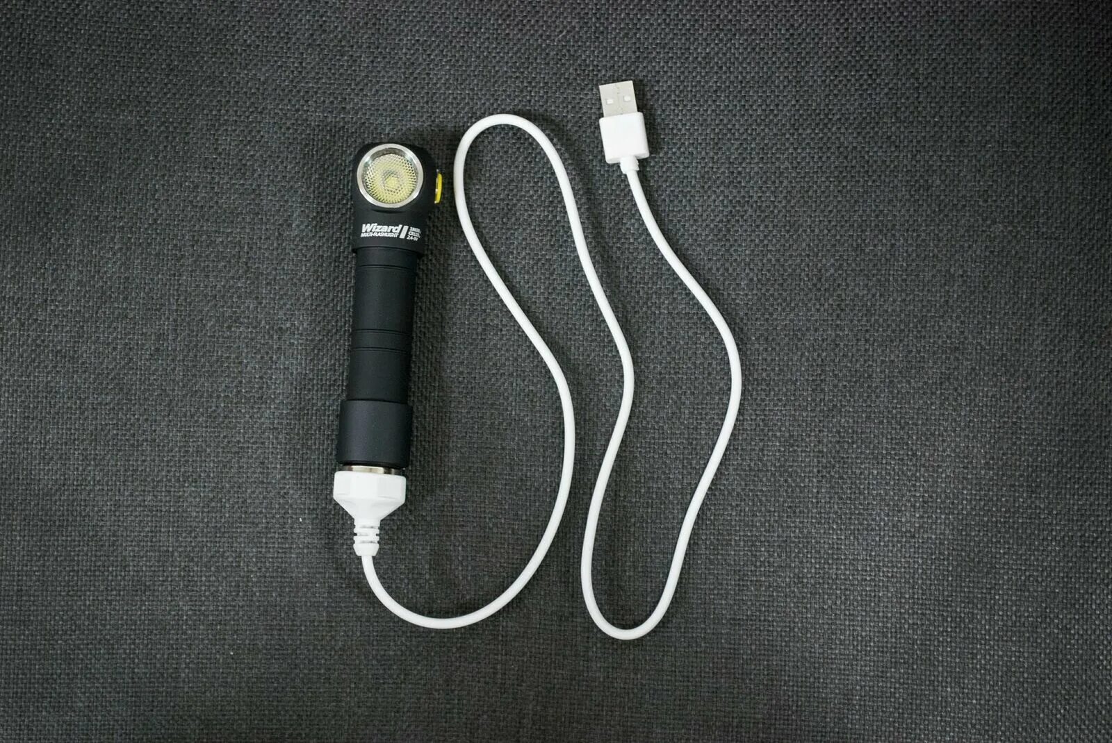 Wizard c2 зарядка. Armytek c2 pro max. armytek wizard pro v3 xhp50. зарядка фонаря армитек. wizard c2 pro.