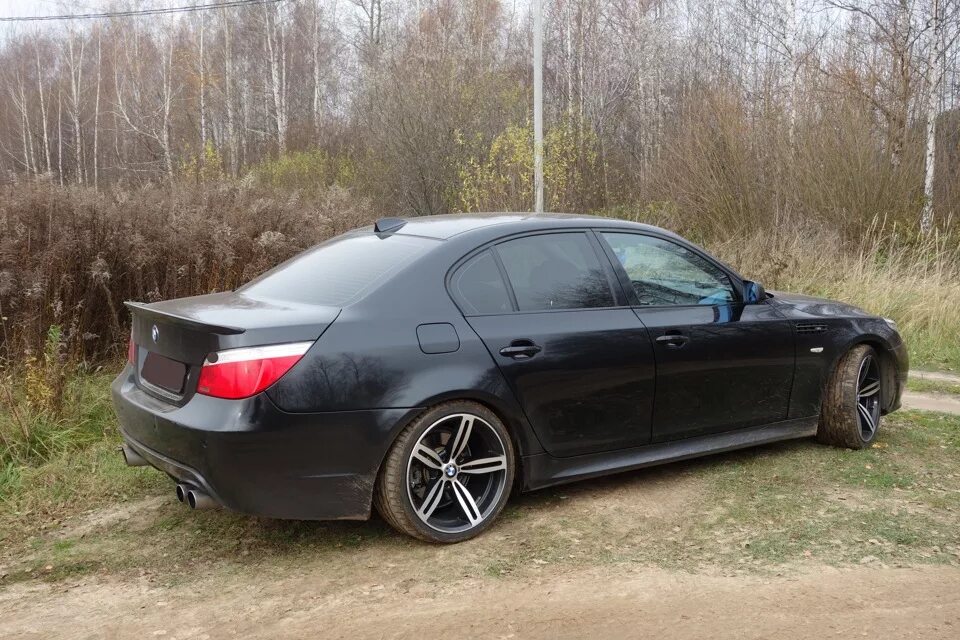 Вылет бмв е60. М5 е60 диски альпина. Вылет бмв е60. Вылет бмв е60. Бмв е60 вылет дисков 48.