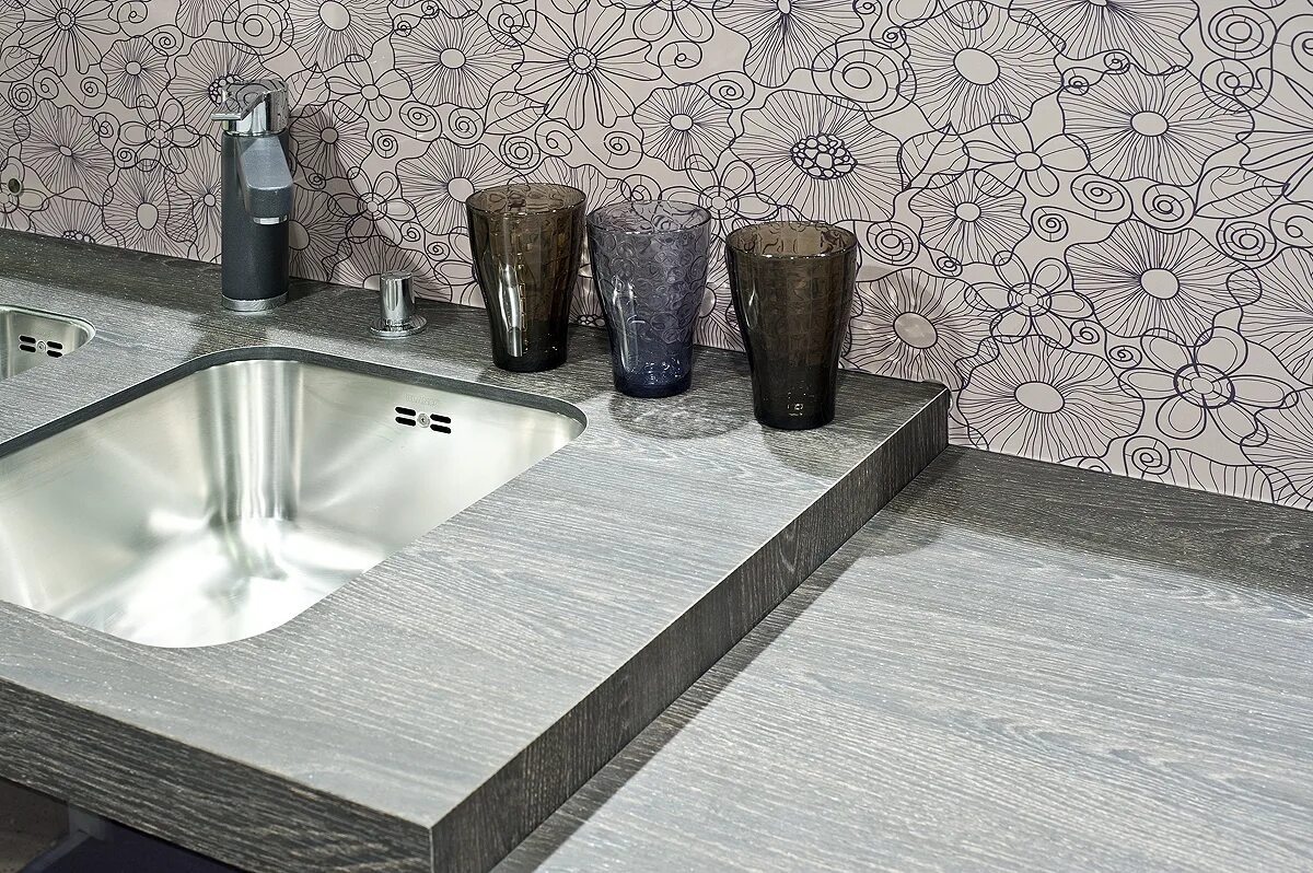 Столешница ламинат для кухни. Hpl compact столешница. Столешница duropal compact. Компакт плита столешница слотекс. Столешница компакт плита hpl 12 мм.
