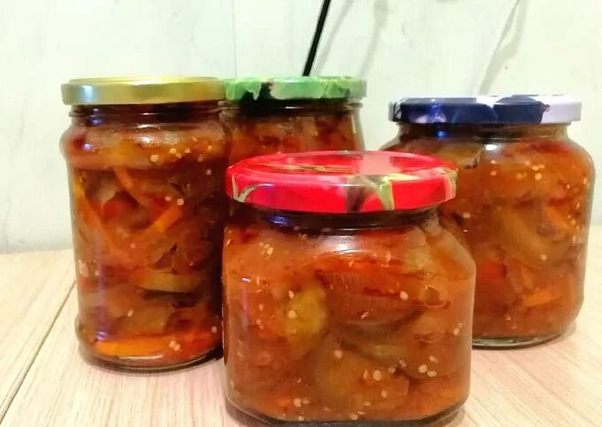 Рецепт баклажанов десятка на зиму. Салат десяточка на зиму с баклажанами. салат десяточка на зиму. салат десятка. салат из баклажанов на зиму десяточка.