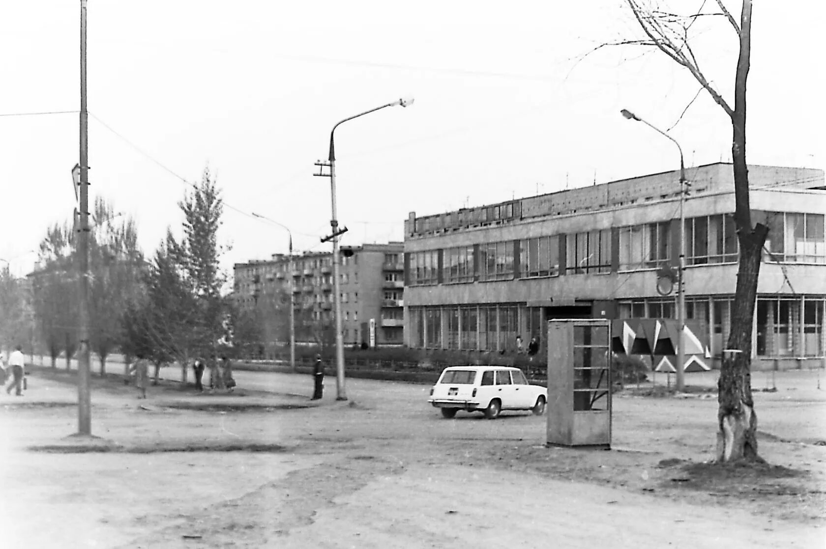 Калининск. Старый Калининск. Старый Калининск Саратовской области. СССР Калининск. Универмаг г Калининск Саратовской области.