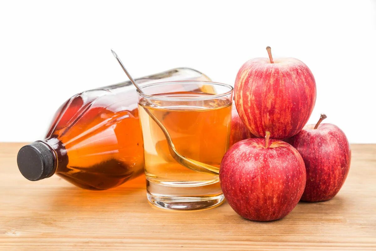 Яблочный уксус натощак польза и вред. Apple cider. apple vinegar. сидр изжога. яблочный уксус фото.