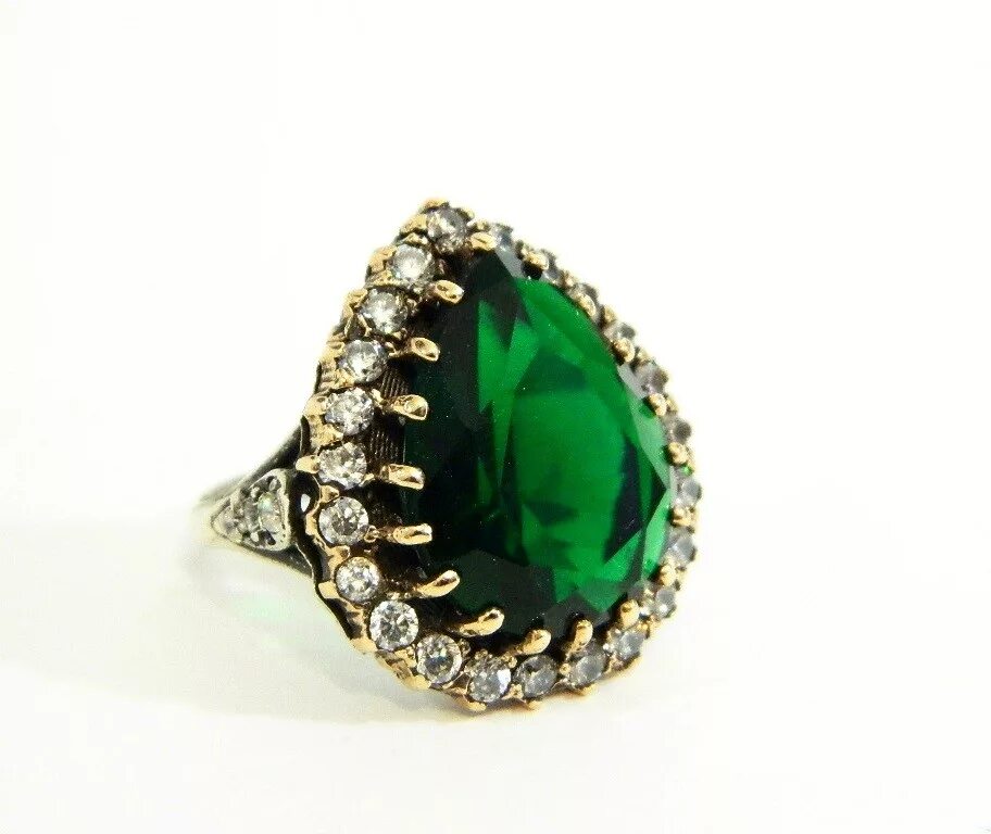 комплект украшений хюррем султан изумруд. кольцо с изумрудом хюррем султан. кольцо хюррем камень. кольцо хюррем султан оригинал. кольцо хюррем султан купить из серебра на вайлдберриз.