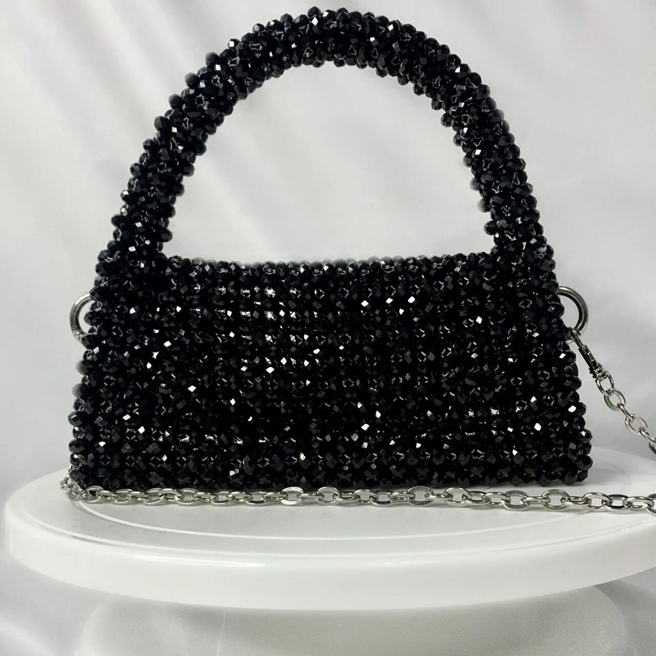 Сумка из хрустальных бусин. Сумочки из бусинок. Сумка из хрустальных бусин. Сумка из хрустальных бусин. Сумка из хрустальных бусин черная.