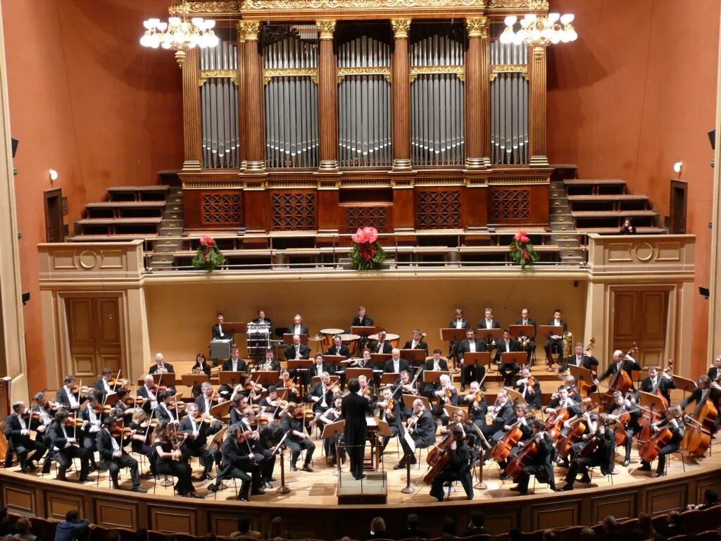 Orchestra prague. камерный оркестр. пражский симфонический оркестр инструменты. Philharmonic prague big. Orchestra prague.