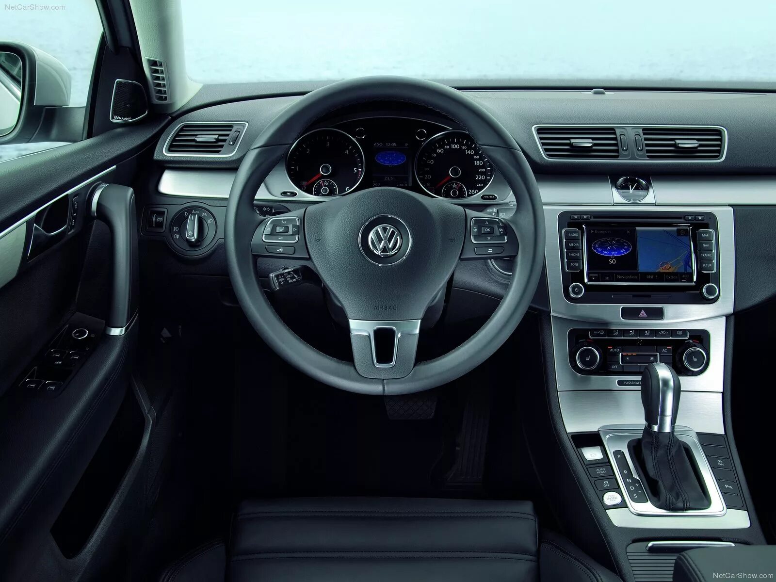 VW Passat b7 Interior. Фольксваген Пассат 2010 года салон. Volkswagen Passat b7 салон. Фольксваген Пассат 2011 салон.