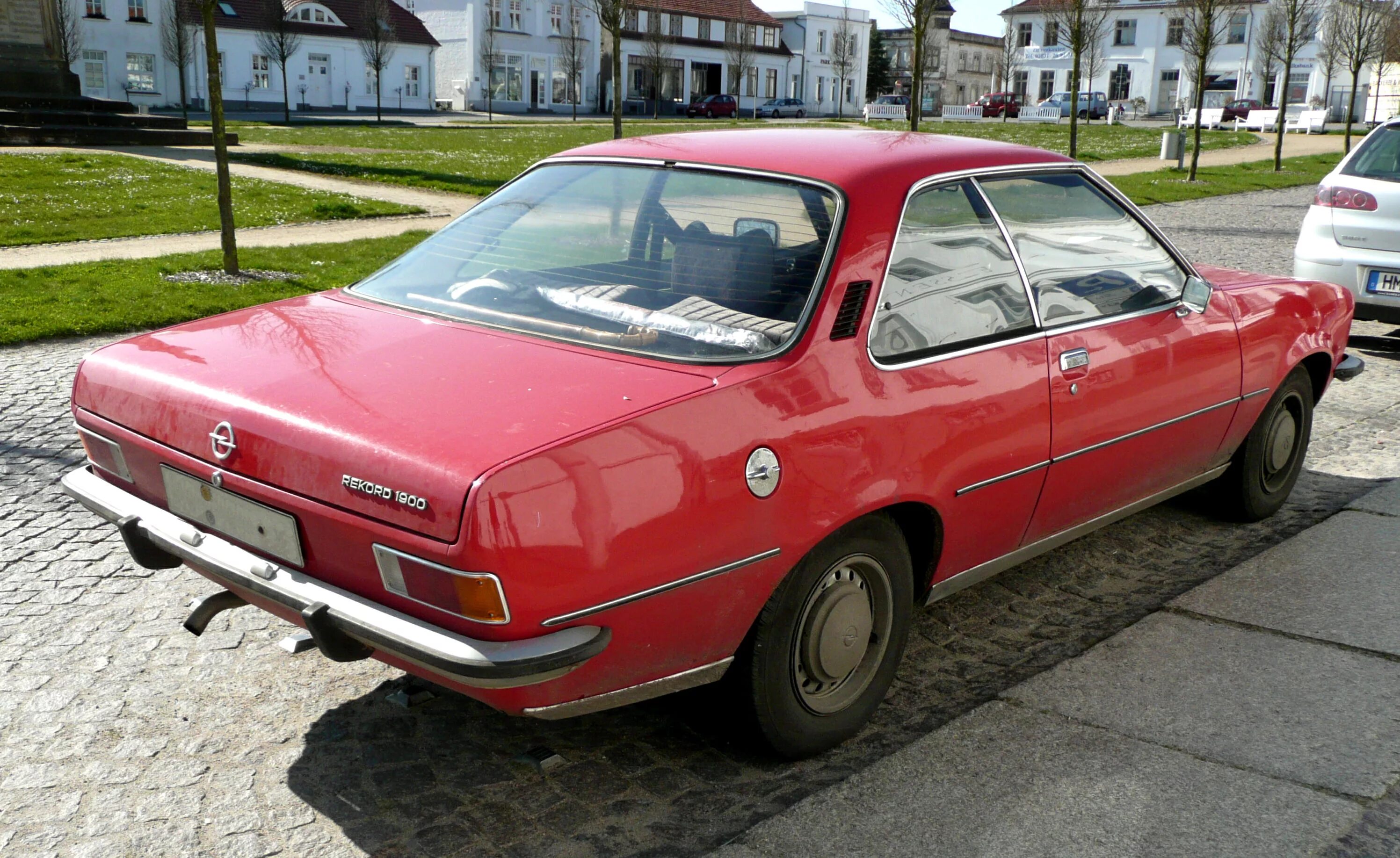 Опель рекорд купить. Opel Rekord 1900. Opel Rekord 1972. Opel Rekord 1969. Opel Rekord d.