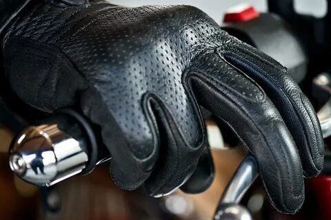 Moto gloves