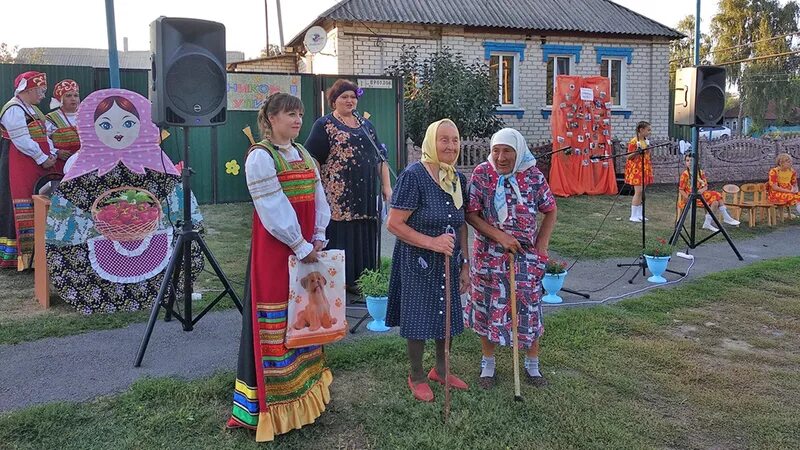 Церковь сергия радонежского сорочинск. Праздник улицы в селе. Теребрено белгородская область. Теребрено белгородская область. Репяховка белгородская область.