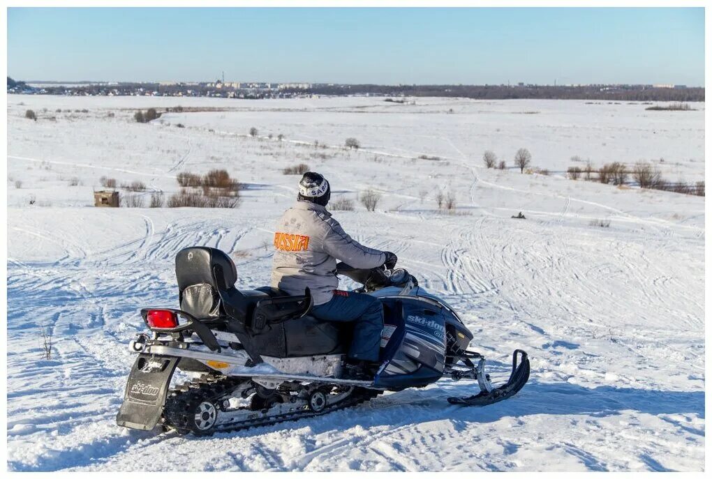 прокат снегоходов. снять снегоход в аренду. аренда снегохода. сноумобиль. прокат снегоходов.