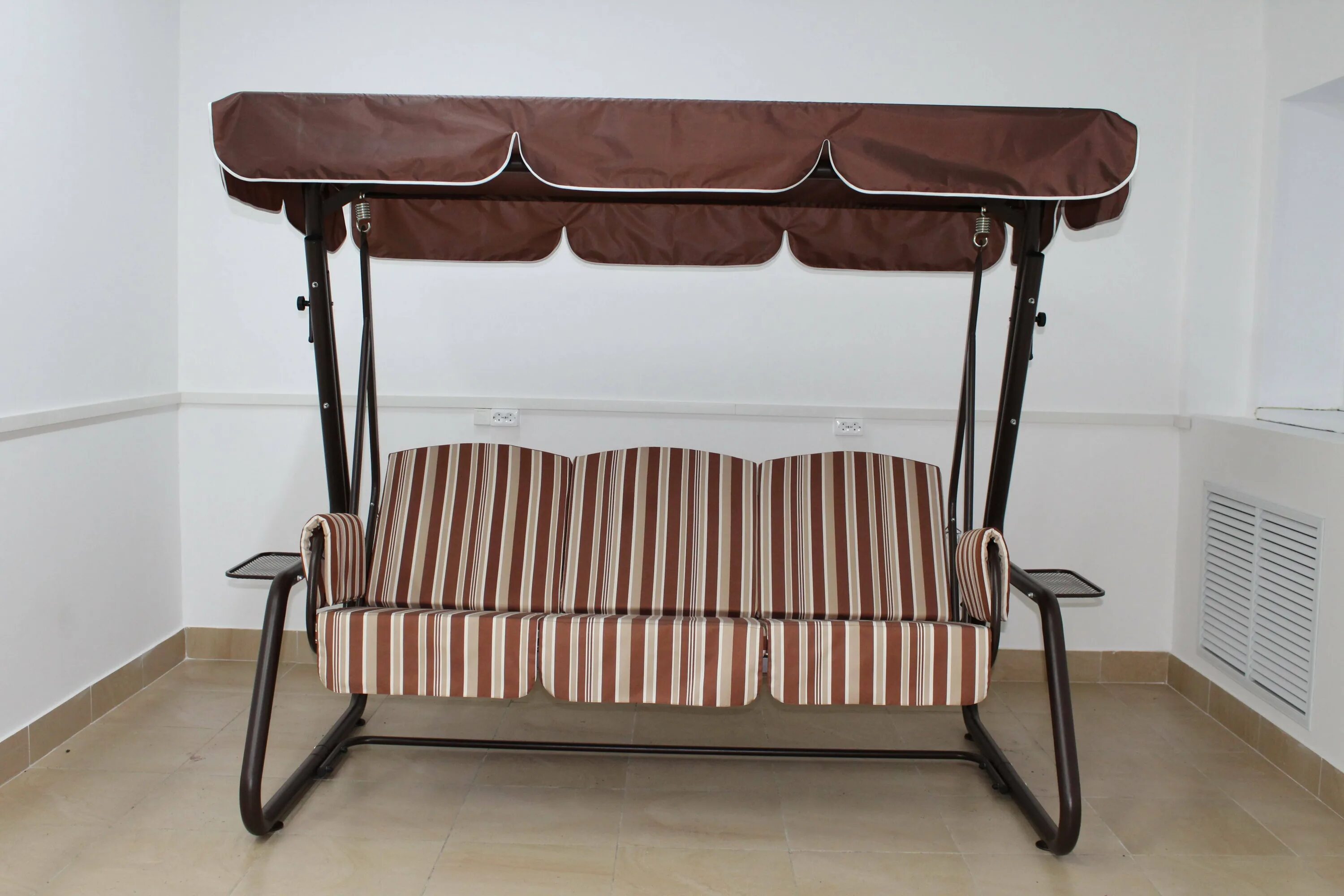 Садовая качель udachnaya mebel versal. Удачная мебель качели. 302 толедо 4-х местные до 350 кг шоколад. 505 карибы 3. Садовые качели удачная мебель мерида премиум.