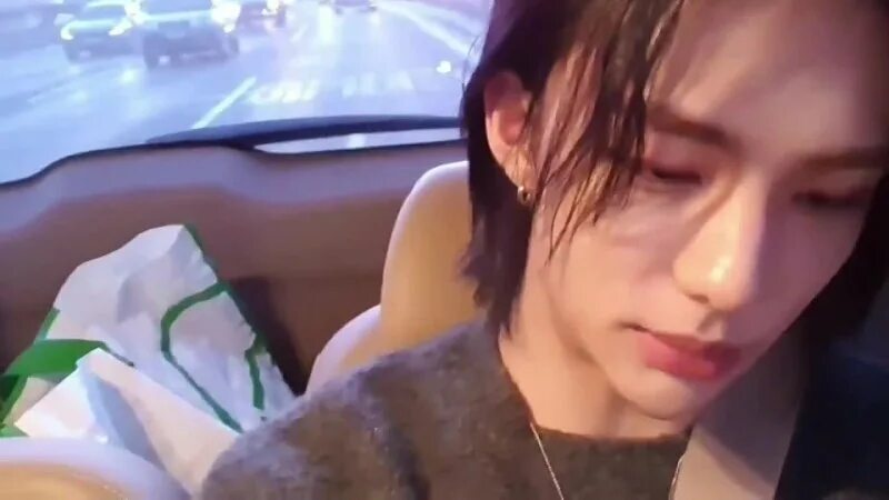 минхо накормил хенджина салфетками. минхо накормил хенджина салфетками. ли мин хо stray kids boyfriend material. ли минхо stray kids boyfriend material. минхо накормил хенджина салфетками.