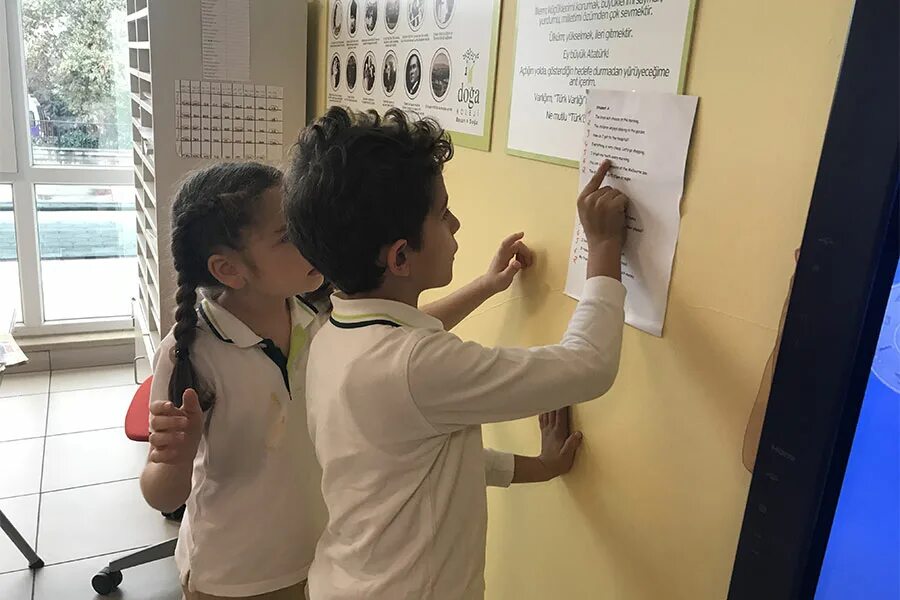 Dictation. Running dictation. running dictation на уроке. running dictation activity. activities for running dictation.