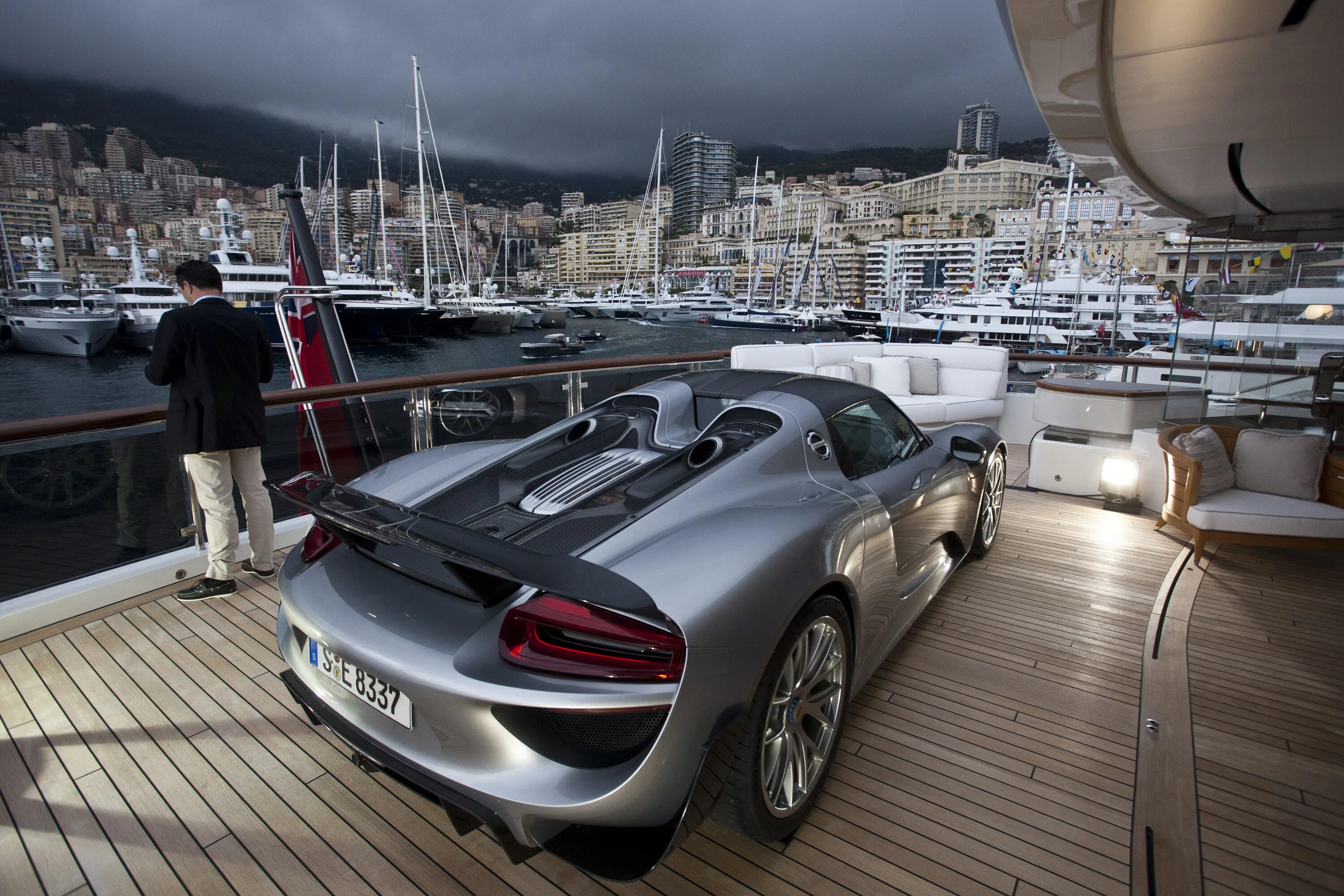 European luxury cars. Роскошь и богатство. Богатая жизнь. Роскошные машины. Богатая роскошная жизнь.