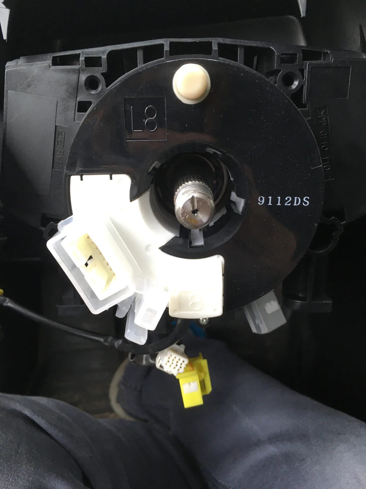 Подрулевой шлейф ниссан х трейл т31 замена. Подрулевой шлейф ниссан х-трейл т31. Шлейф подрулевой nissan terrano. Подрулевой шлейф ниссан кашкай 2012 с круиз контролем. Nissan x-trail 2008 подрулевой шлейф.