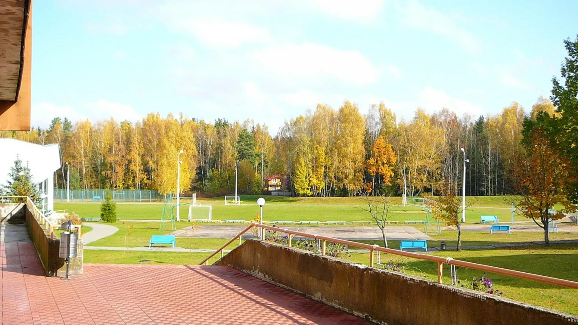 Зеленый Бор Минск. Пансионат зеленый Бор Луга. Беларусь зеленый Бор санаторий. Санаторий зеленое Минский район.