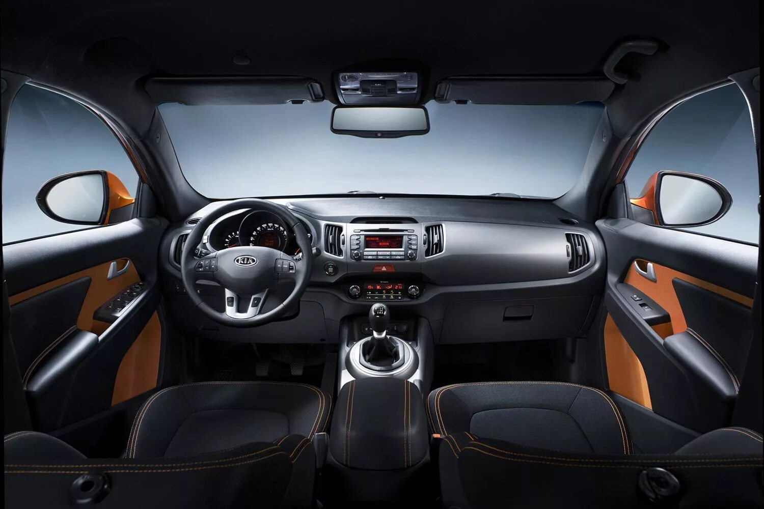 Купить киа с салона. Sportage 2011 салон. Киа Спортейдж 3 салон. Kia Sportage 2011 Interior. Спортейдж 2011 салон.