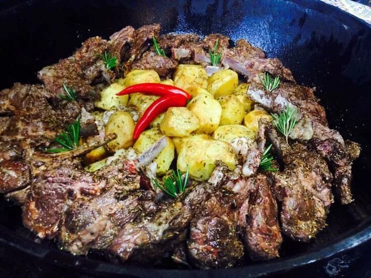 Кебаб тандыр кабоб. Тандыр кабоб узбекский. Узбекская кухня тандыр кабоб. Тандыр кабоб. Тандыр кабоб.