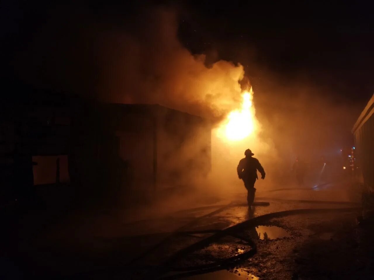 Город Лакинск пожары. МЧС пожар. Промышленный пожар. Пожар на производстве. Вчера поздно вечером