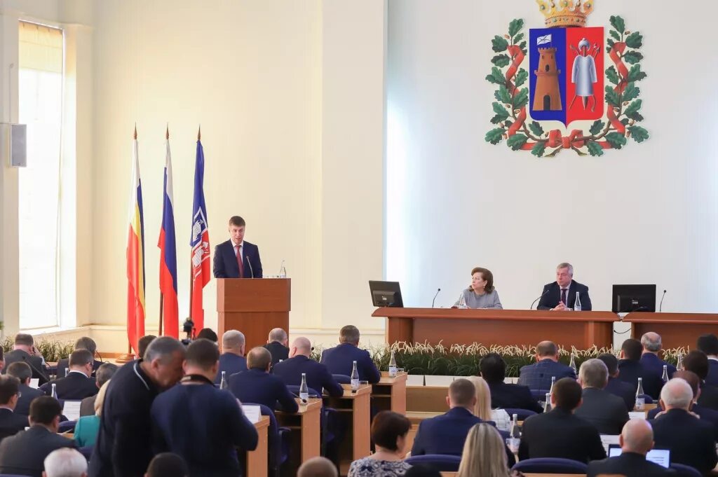 Администрация ростовской области телефон. Городская Дума Ростова-на-Дону. Городская Дума Ростовской области. Городская Дума города Ростова. Заседания городской Думы Ростова на Дону.