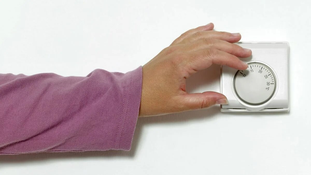 The first heated. Turn off the heating. turn down the heat.