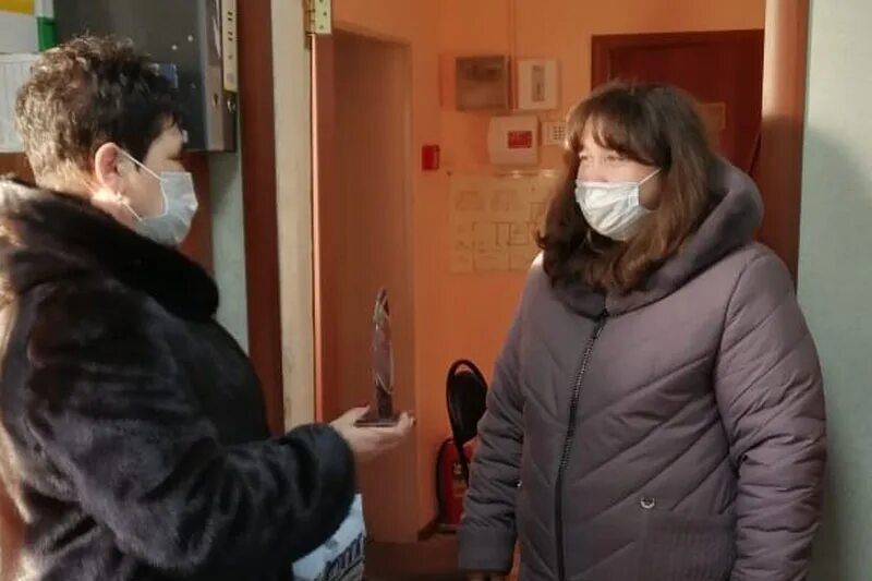 Тамбов многодетные в вайбере. Губернатор тамбова с многодетными мамами.