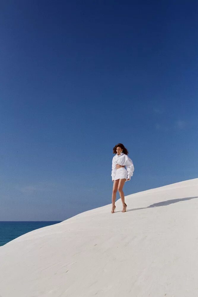 Лорак летали. Ани лорак. Ани лорак свежие фото 2023. Ани лорак фото. Ани лорак я бы летала фото.