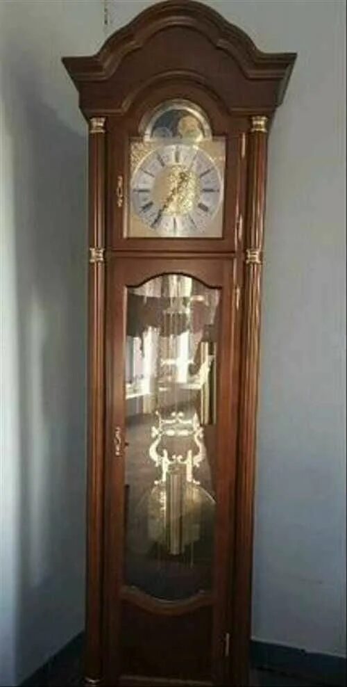 Напольные часы авито. Часы Franz Hermle Sohn. Franz Hermle часы напольные. Franz Hermle часы Вестминстер. Часы Хермле напольные с боем.