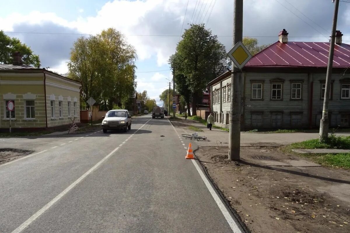 Погода дедов полой архангельской. Ледоход в холмогорах. Деревня поле архангельская область. Погода дедов полой архангельской. Деревня долгое архангельск.