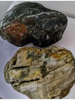 Камень май