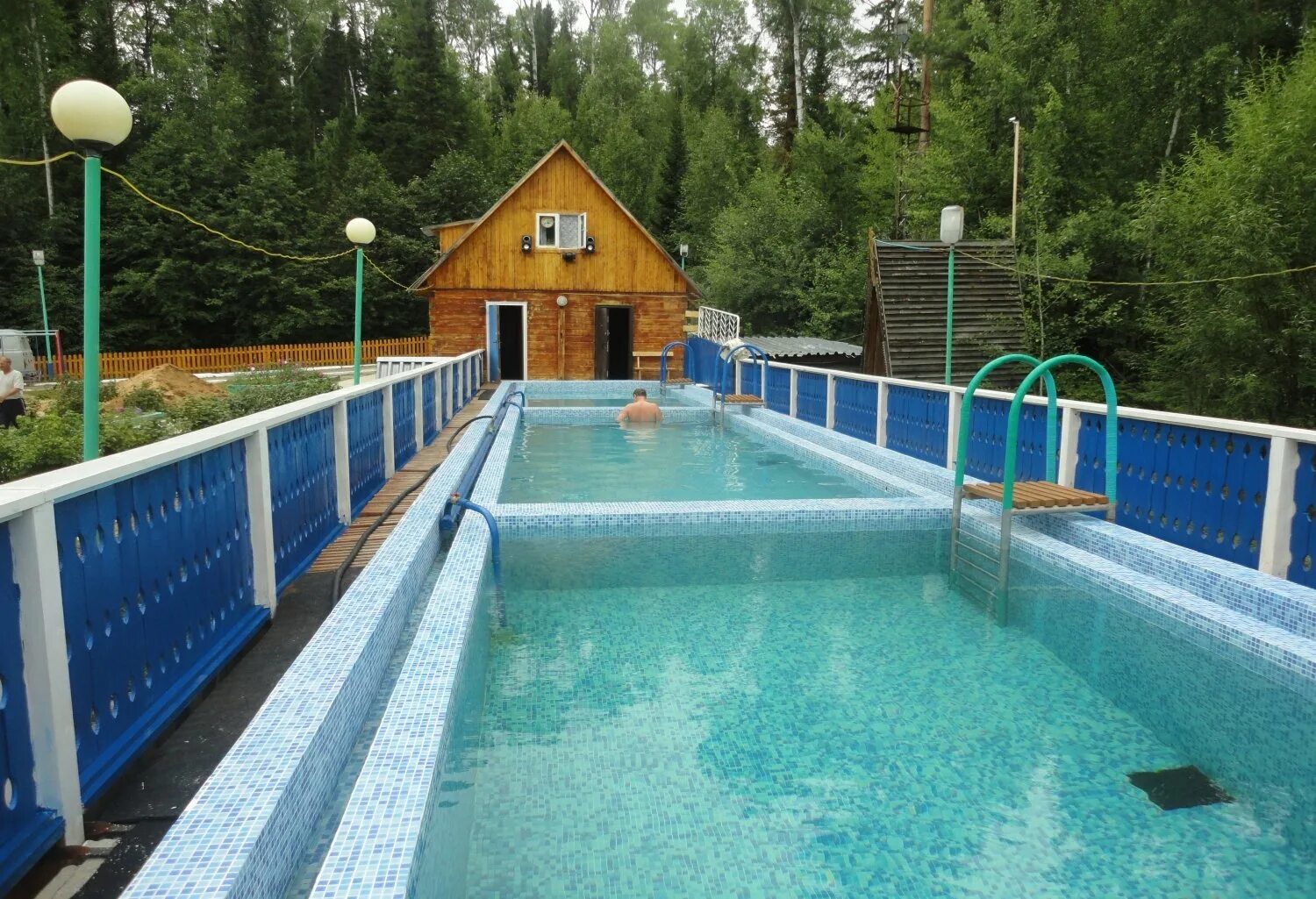 Турбаза эхо северобайкальск. Солнечный двор северобайкальск гоуджекит. Дзелинда северобайкальск. Термальный источник дзелинда. Солнечный северобайкальск.