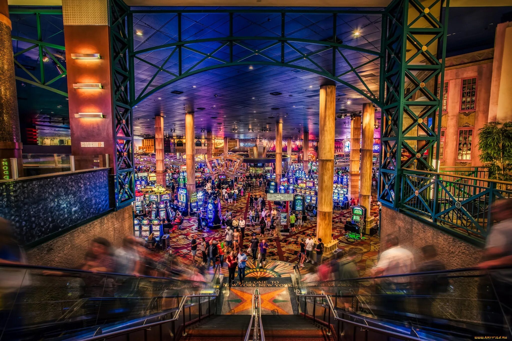 Развлекательный центр вегас. Тц вегас нью йорк. new york las vegas казино. казино нью йорк вегас. развлекательный центр нью йорк.