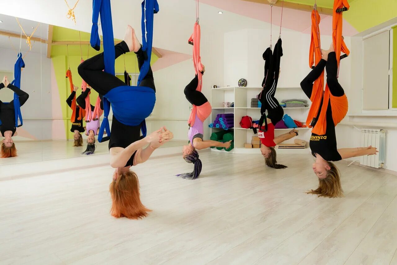 нью йорк дэнс студио. New york studio танцы. акробатика на пилоне. банзай танцор. динамика школа танцев.