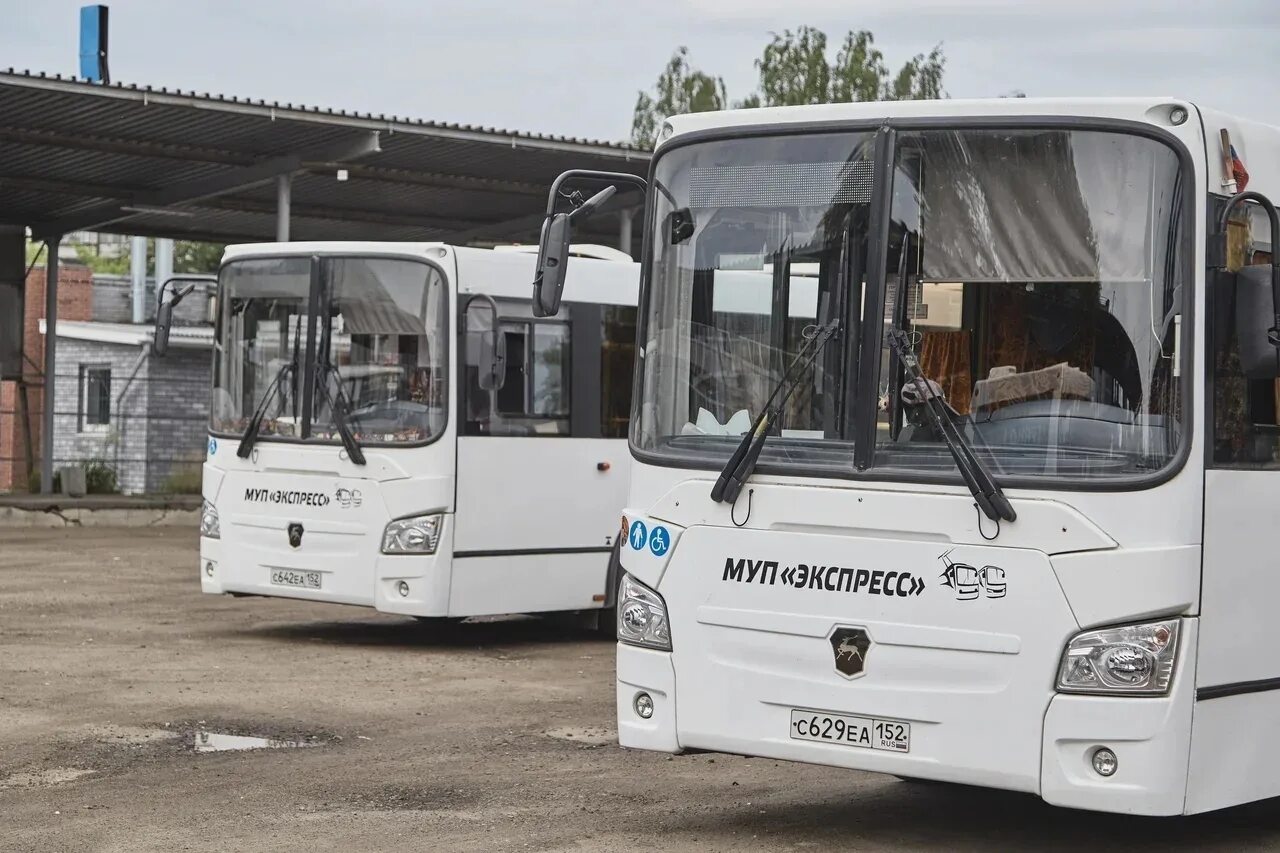 Автобусы дзержинск автовокзал. Автостанция Дзержинск. Автостанция Дзержинск Нижегородской. Автовокзал Дзержинск Нижегородская область. Дзержинск автовокзал 1995.