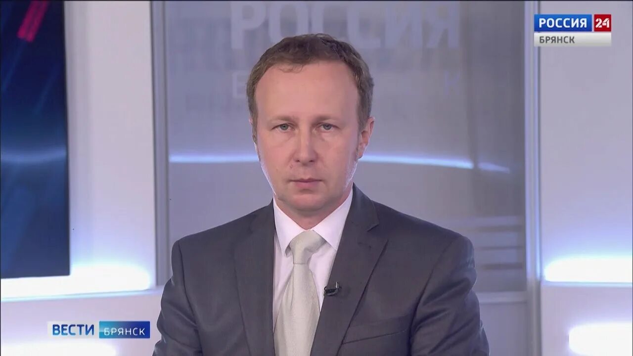 Тнв татарстан новый век. Телеведущие татарстана. Вести алтай ведущие. Телеканал симферополь 24. Гтрк красноярск вести.