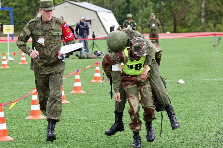Кадеты зарница. Военно патриотическая игра. Военно-спортивные игры для взрослых. Военно спортивные мероприятия. Военное спорт игры.