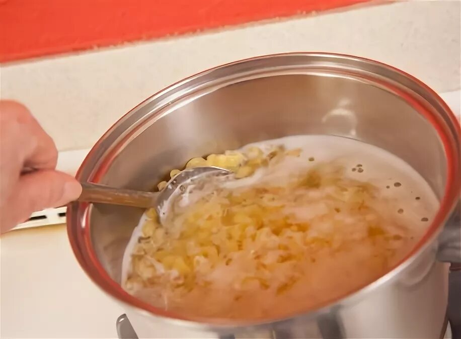 Сыр при язве. Вареная курица при язве. блюда для слабого желудка. постные супы от язвы желудка. каша без варки при язве желудка и двенадцатиперстной кишки.