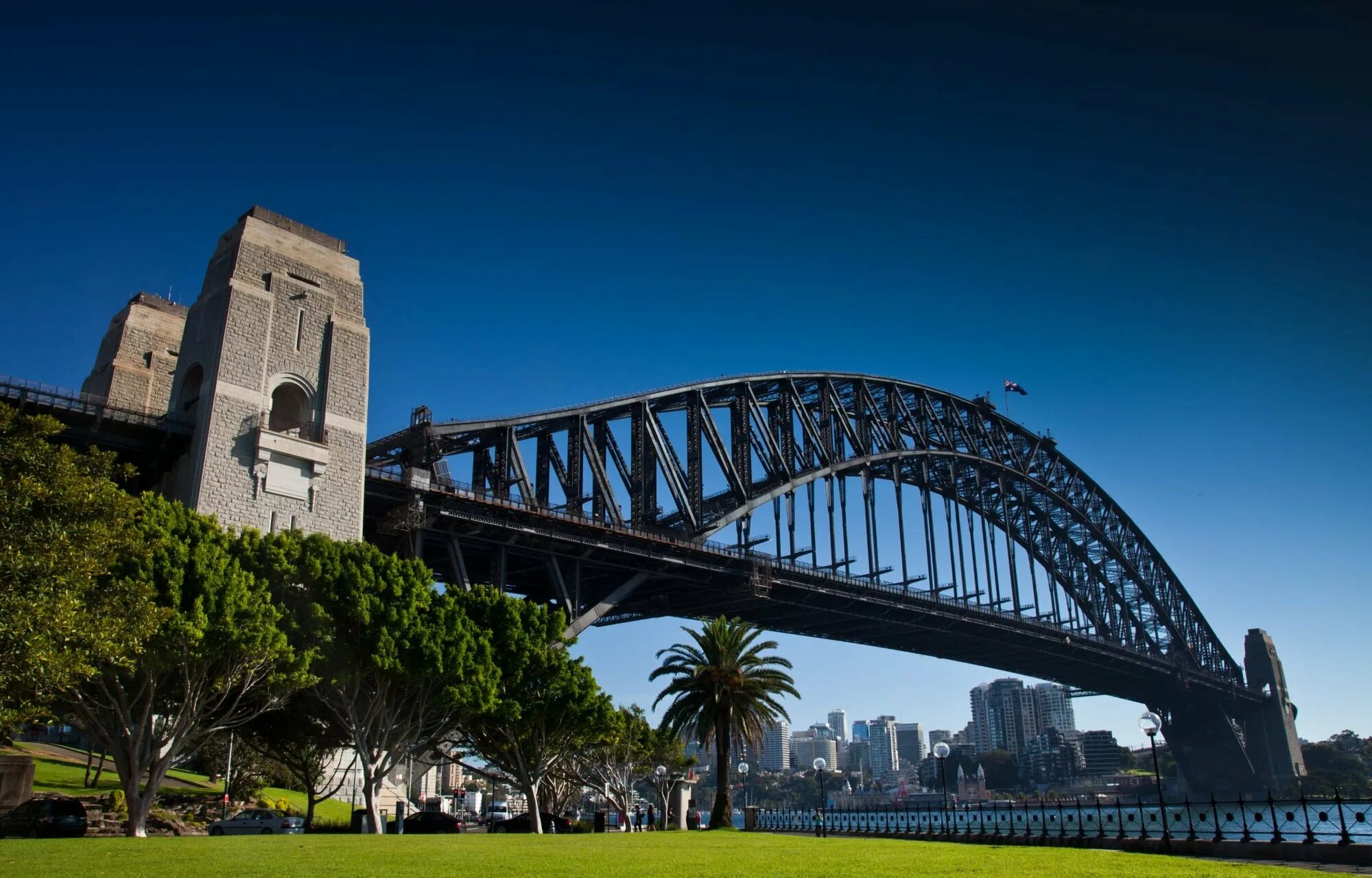 Harbour bridge. Сиднейский мост Харбор-бридж. Мост Харбор бридж в Австралии. Сиднейский арочный мост Харбор-бридж.. Харбор-бридж (Сидней, Австралия).