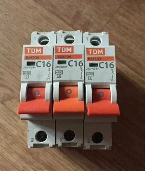Ва 47 29 1р 16а. Автоматический выключатель ва47-29 1р 16а 4,5ка с iek. Автомат tdm sq0206-0065. Автоматический выключатель 1р 40а 4. Иэк ва47-29 с25.