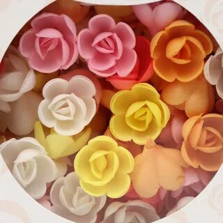 Вафельные розы для торта