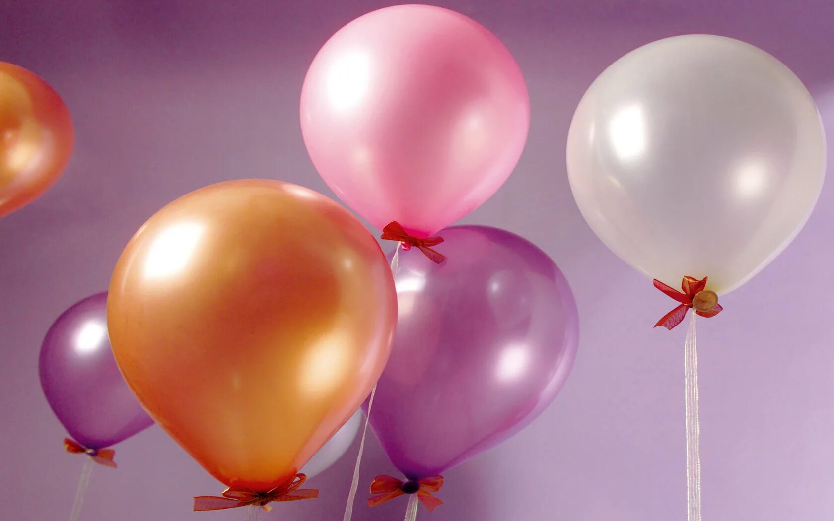красивые шарики. шари фото. разноцветные воздушные шары. с днём рождения шарики. воздушный шар.